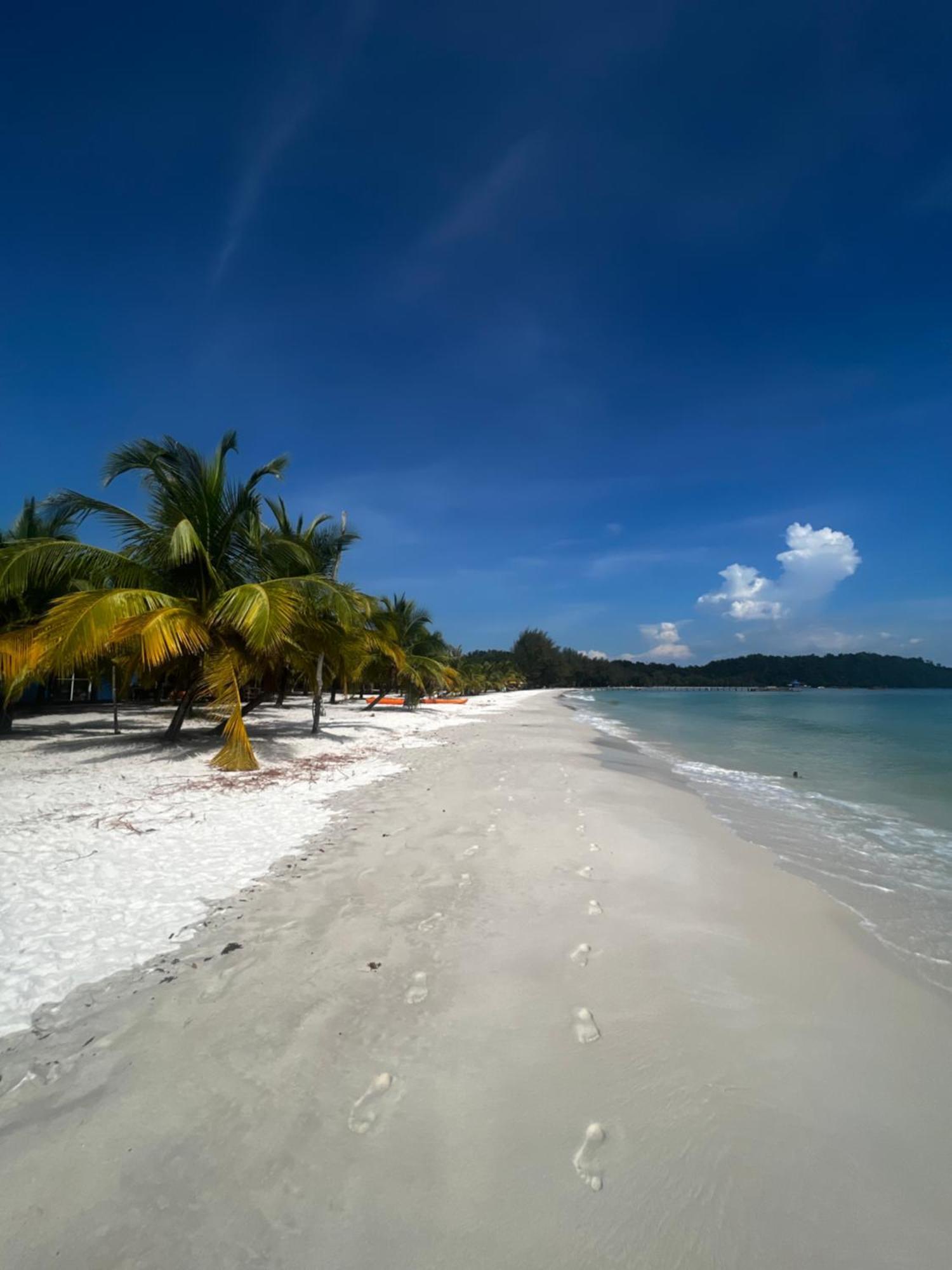 Rafikis Vandrerhjem Koh Rong Eksteriør bilde